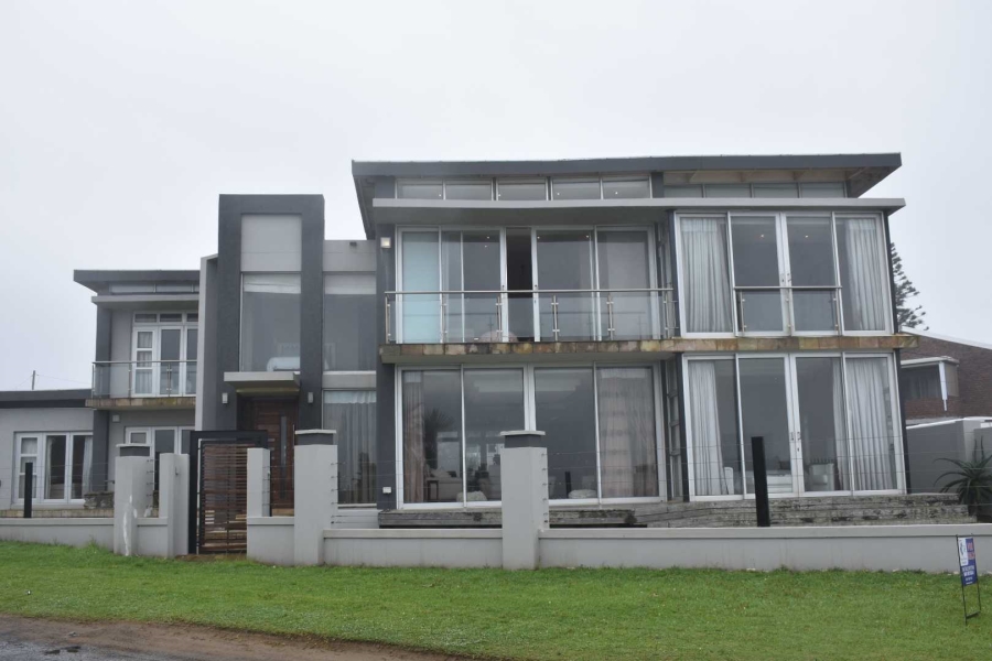 5 Bedroom Property for Sale in Gonubie Eastern Cape